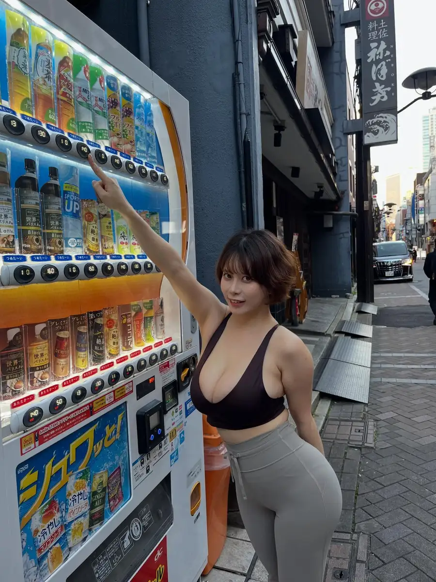 Aiko escort in Hong Kong