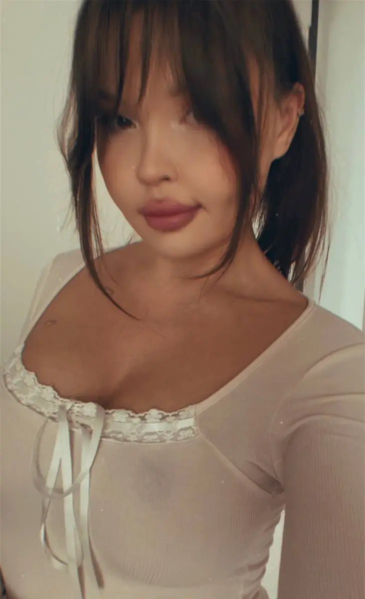 Maya escort in Hong Kong