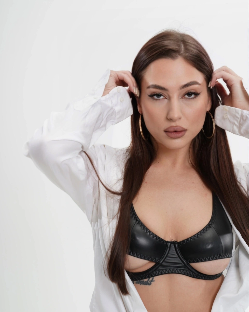 Patricia escort in Hong Kong