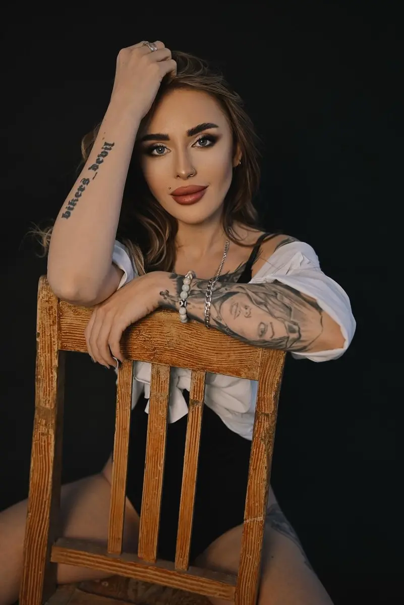 Rimma escort in Hong Kong